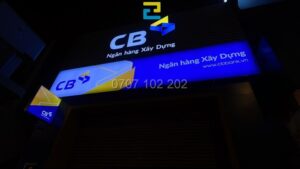 In Uv Bat Khong Gan Ngan Hang Làm bảng hiệu hộp đèn