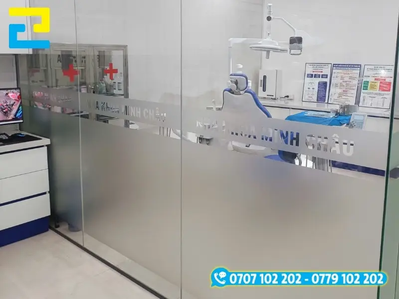 In Ấn 2H cung cấp dịch vụ in UV decal mờ chuyên nghiệp, giá rẻ