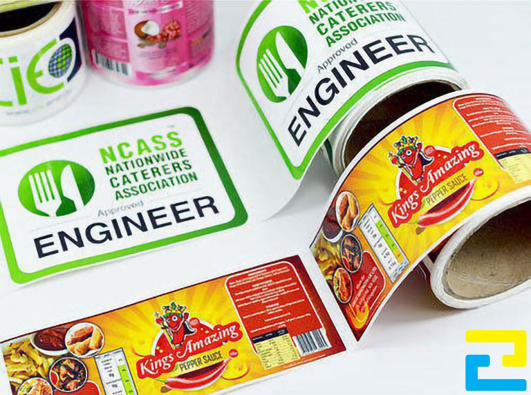 Hình thức in decal cuộn dán máy được ứng dụng rất rộng rãi trong nhiều lĩnh vực