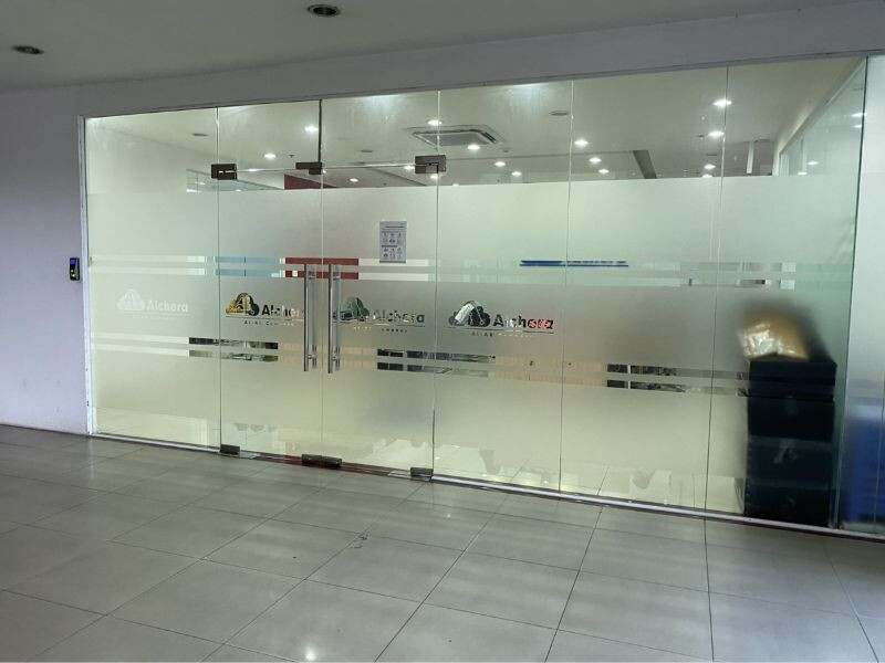 In Decal Dan Kinh Van Phong Gia Re Quan 10