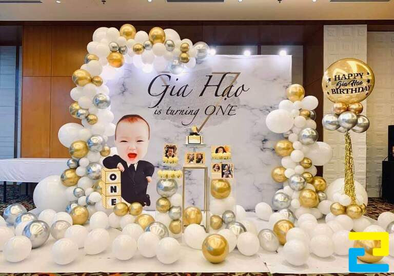 Mẫu backdrop sinh nhật cho bé trai Gia Hạo