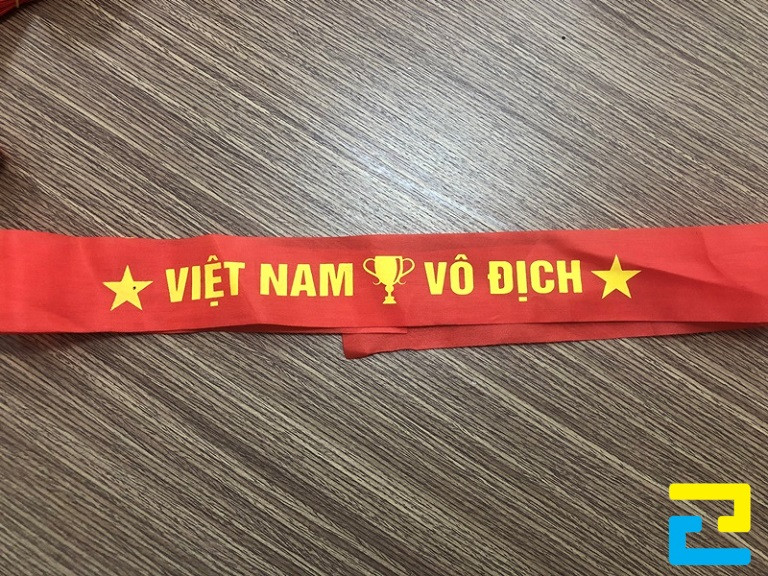 Khách thoải mái đặt in băng rôn cổ vũ số lượng lớn khi đến với In Ấn Quảng Cáo 2H