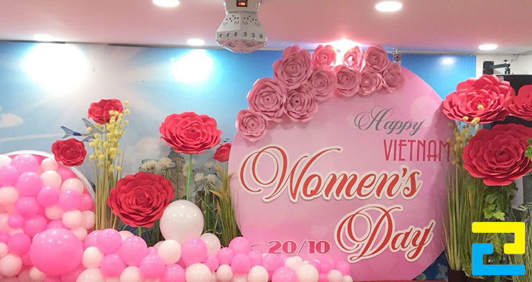 In background chúc mừng Ngày Phụ nữ Việt Nam 20/10 cho khách hàng cá nhân tại phường 9, quận 3