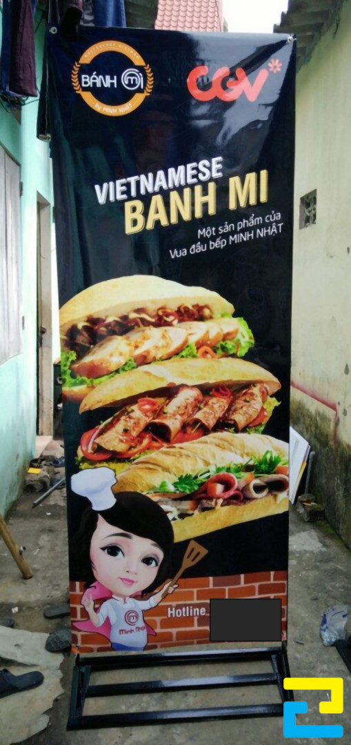In standee quảng cáo bánh mì tại phường Sơn Kỳ, Tân Phú