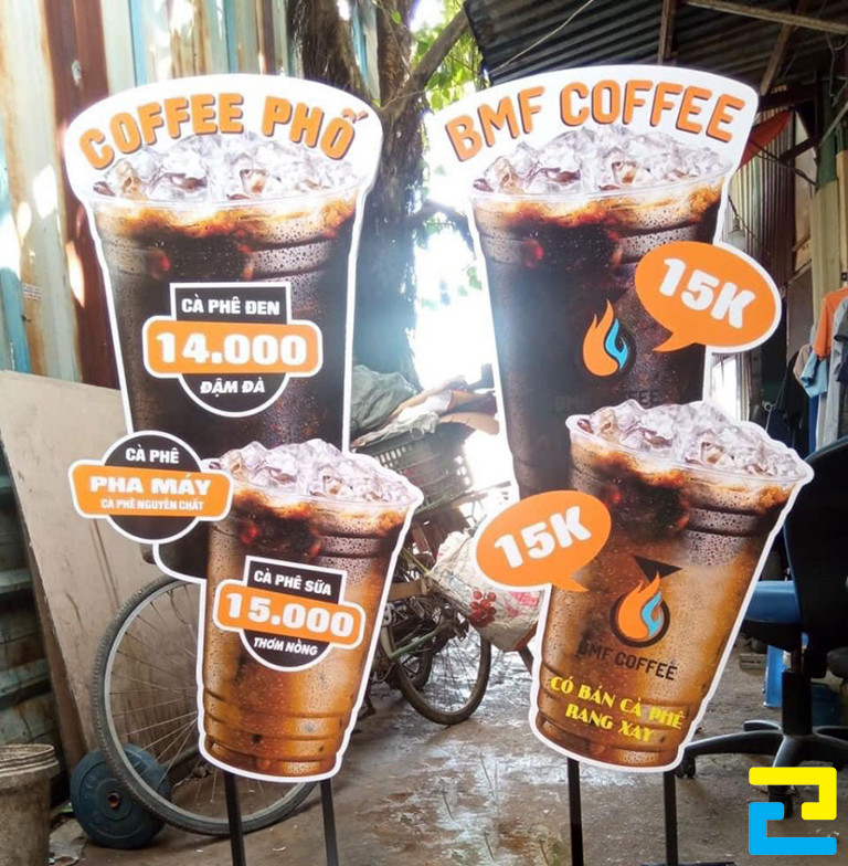In standee hình ly cà phê cho quán Coffee Phố tại Phường Thảo Điền, TP. Thủ Đức