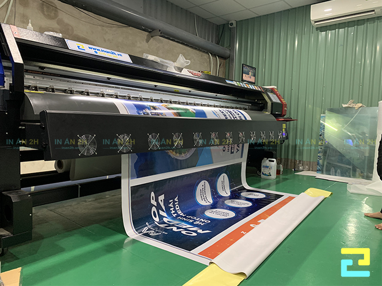 Giá thành in bạt hiflex khá rẻ, phù hợp với túi tiền của nhiều người