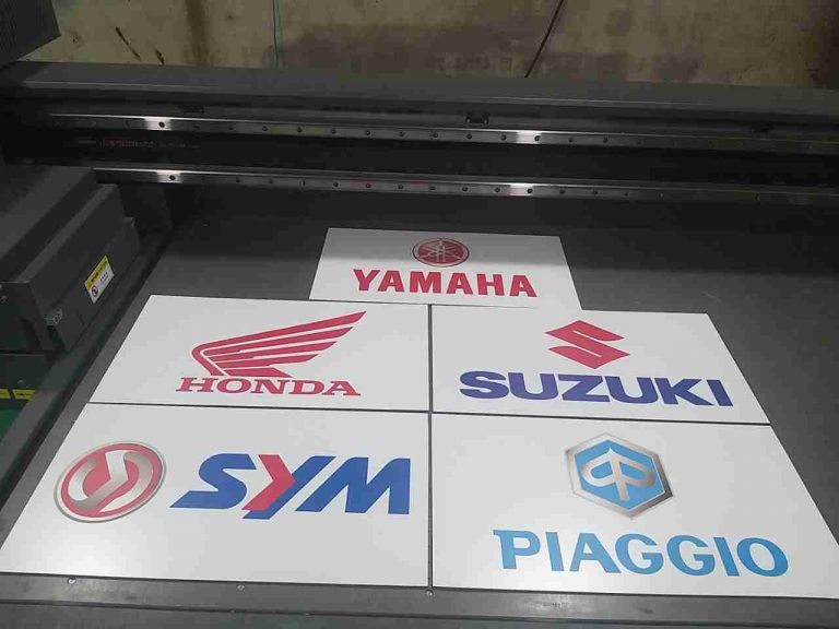 Đơn hàng in uv trên alu logo hãng xe máy Yamaha Sym Suzuki Piaggio Honda