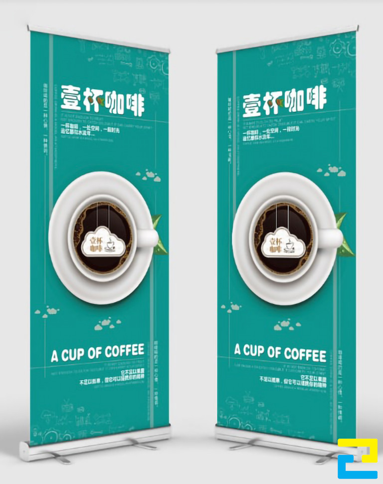 Mẫu 10: Sản phẩm in standee quảng cáo cà phê được thiết kế với tông màu xanh ngọc, có kiểu chữ đơn giản, kết hợp với hình ảnh ly cà phê đẹp mắt
