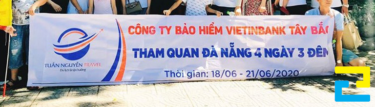 Quý khách nhận sản phẩm in băng rôn du lịch của mình bằng cách đến xưởng In Ấn Quảng Cáo 2H, hoặc yêu cầu vận chuyển tận nơi