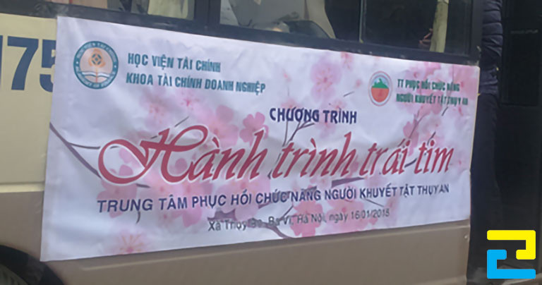 Quý khách có thể tiến hành đặt sản xuất băng rôn làm từ thiện, tình nguyện bằng cách liên hệ qua số Hotline hoặc liên hệ qua Mail của công ty