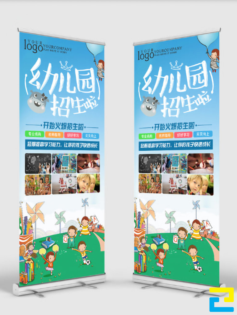 Mẫu 8: Standee được thiết kế với hình ảnh các em nhỏ đang học tập, standee có kiểu chữ đơn giản, có tông màu xanh - trắng đẹp mắt