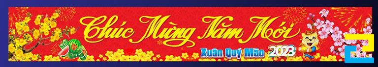 Mẫu 46: Băng rôn có hình ảnh viền hoa mai, hoa đào đẹp mắt, bandroll có kiểu chữ đơn giản nghệ thuật - đơn giản, tông màu đỏ nổi bật chủ đạo