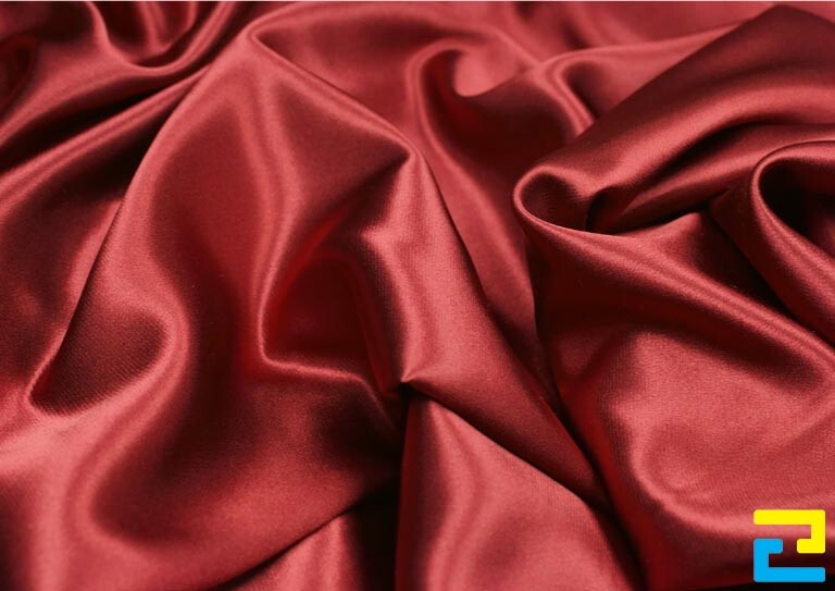 Vải silk sẽ phù hợp với những quý khách có mong muốn in phông nền chụp ảnh Trung thu có kích thước lớn, nhưng lại có trọng lượng nhẹ