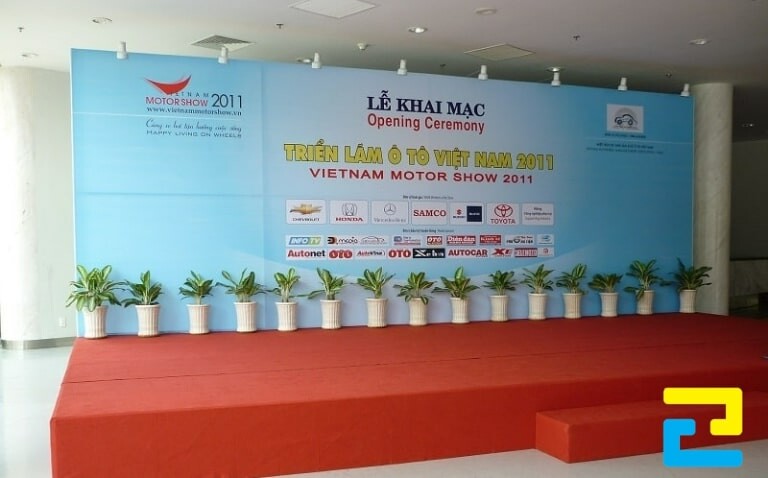 Mẫu phông nền sân khấu lễ khai mạc sự kiện Triển lãm ô tô Việt Nam