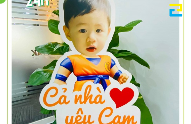 Mẫu 12: Hashtag in hinh bé