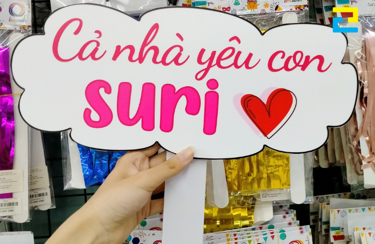 Mẫu 3: Hashtag màu hồng siêu cưng