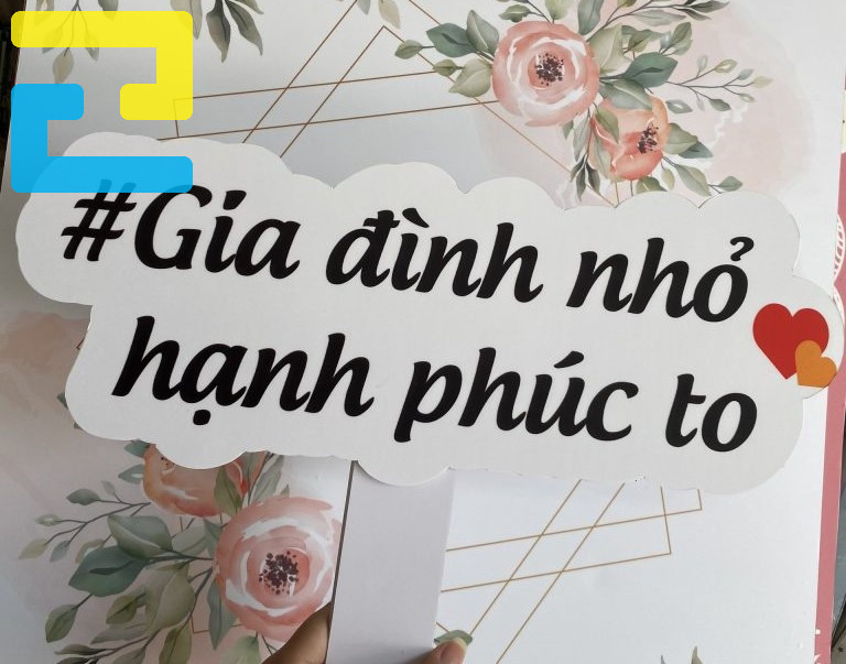 Hashtag Cầm Tay Gia đình đang Rất được ưa Chuộng Khi Tổ Chức Sự Kiện.