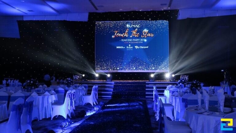 ý tưởng tổ chức tiệc tất niên cuối năm độc đáo hấp dẫn