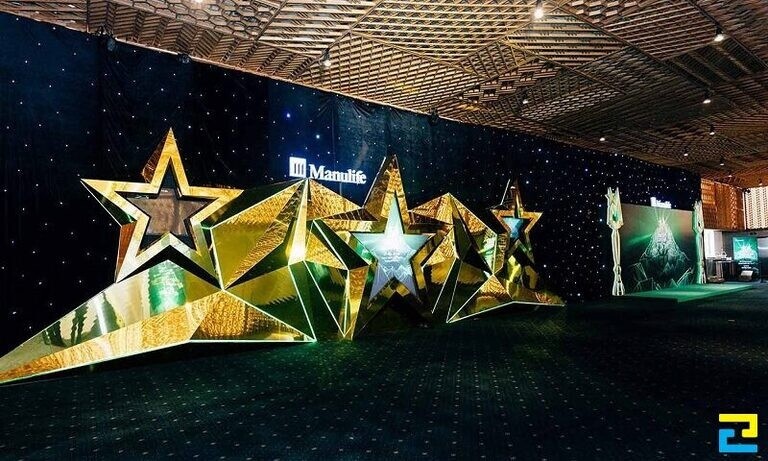 Lễ kỷ niệm, vinh danh cho ý tưởng tiệc cuối năm