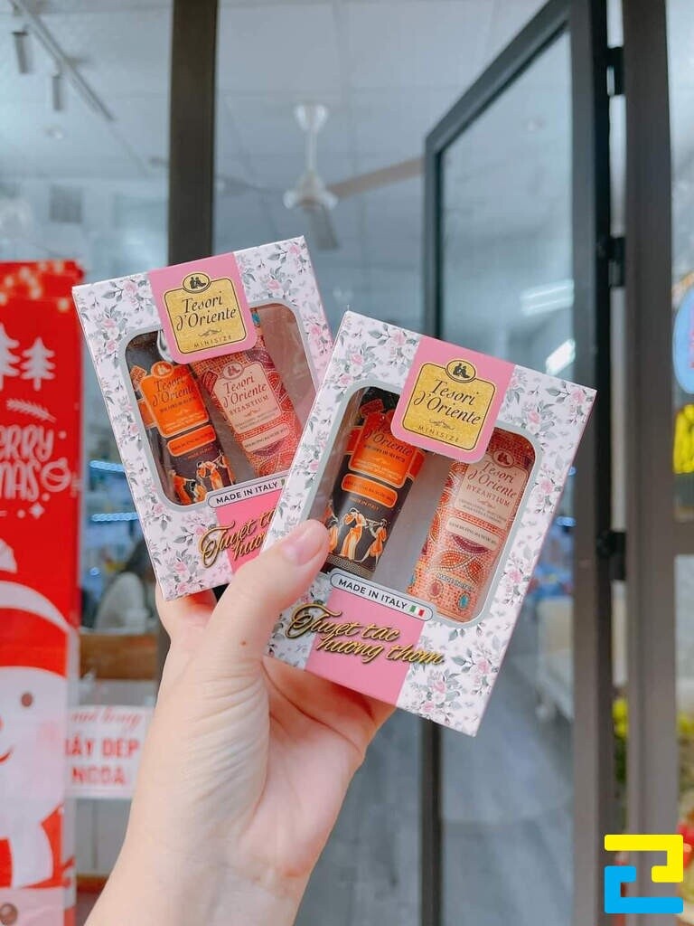 Tem thương hiệu mỹ phẩm