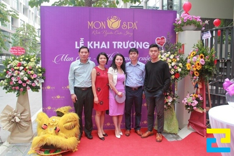Trang trí sân khấu tổ chức lễ khai trương spa