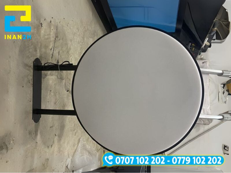 Biển hộp đèn mica trong quá trình hoàn thiện