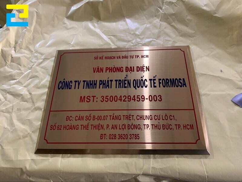Mẫu biển tên công ty inox công nghệ in UV 2