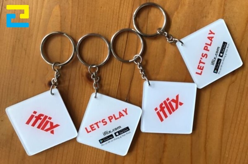 Móc khoá acrylic có giá rẻ, đặc biệt khi đặt hàng số lượng lớn