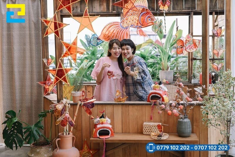 Tai Sao Nen Trang Tri Trung Thu Quan Ca Phe