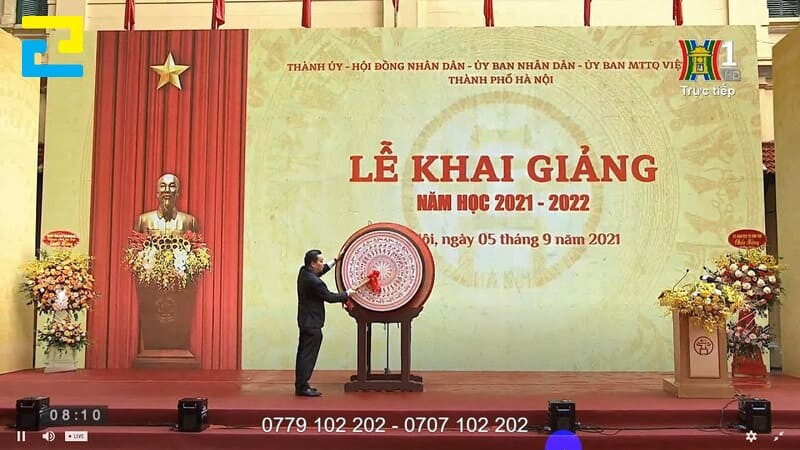 Trang Tri San Khau Khai Giang 8