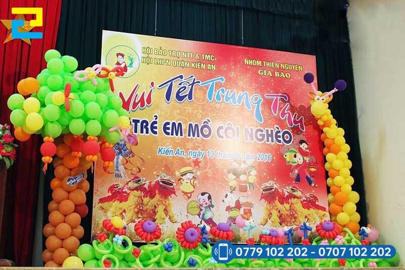 Trang Tri San Khau Trung Thu Voi Bong Bong