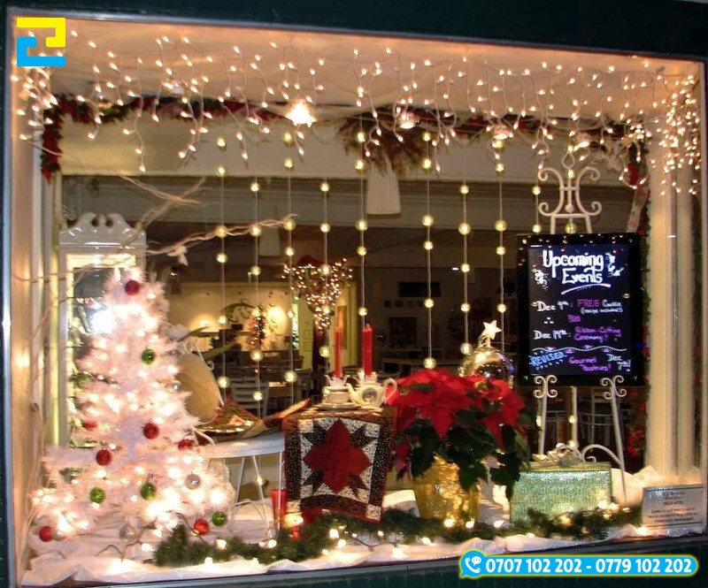 Trang Tri Noel Cua Kinh Den Led