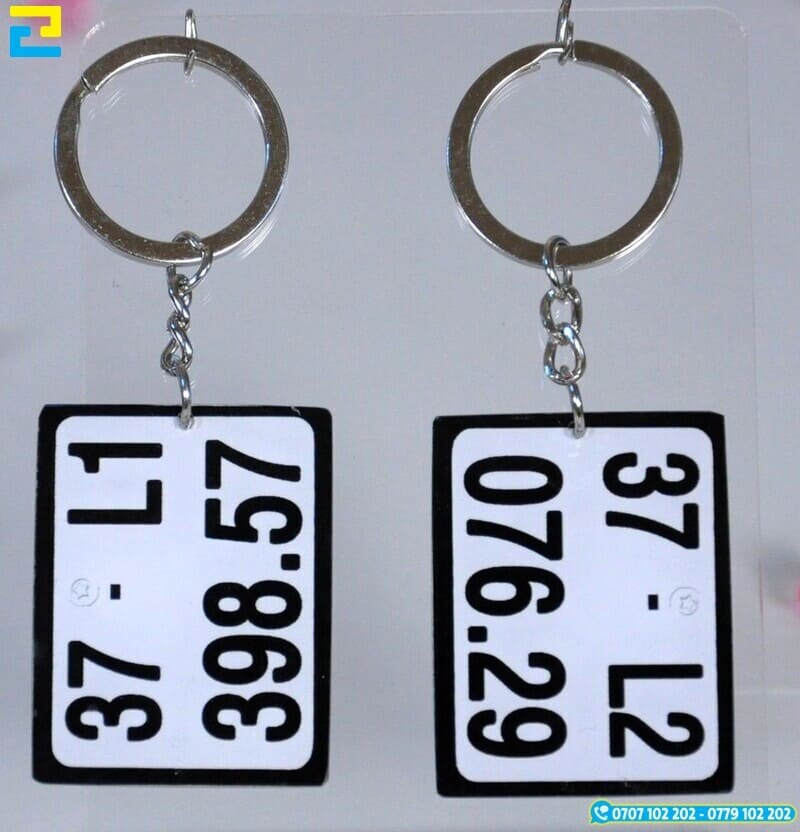 Mau Moc Khoa In Bien So Xe Nen Trang Chu Den