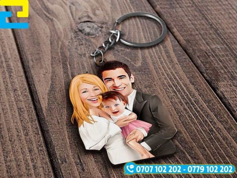 Cắt và gia công móc khóa gia đình