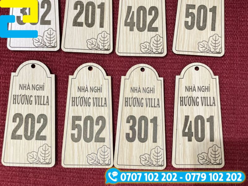 Thẻ phòng được khắc bằng laser