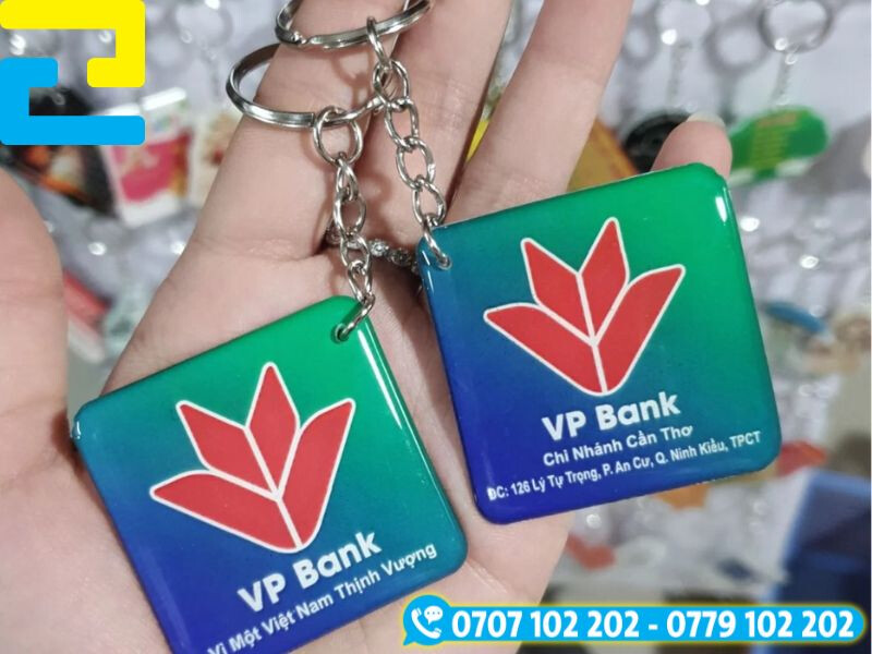 Móc khóa mica in UV có màu sắc sắc nét