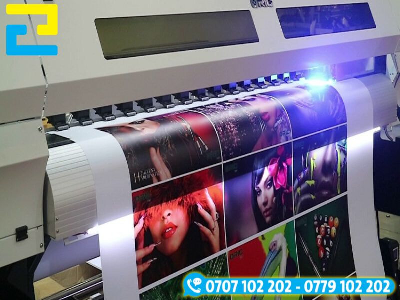 In trên bề mặt decal với kỹ thuật hiện đại và được sấy khô ngay lập tức bằng đèn UV