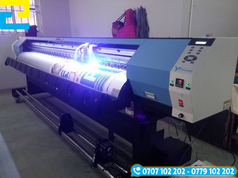 Máy in UV 