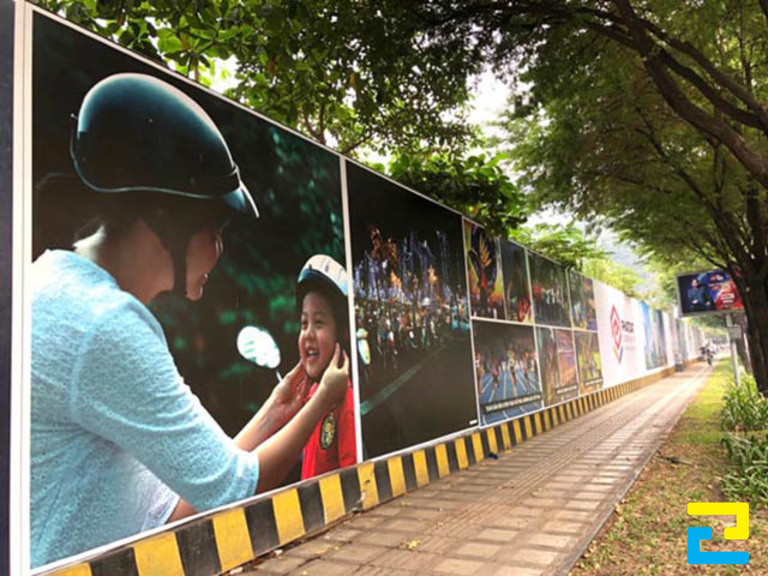 Màn chắn vừa có tác dụng bao quanh toàn bộ diện tích dự án công trình vừa thể hiện các thông điệp cần truyền tải