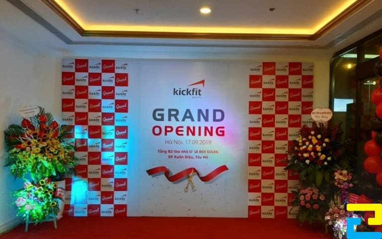 Lưu ý khi thiết kế và đặt in backdrop