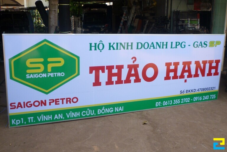 Bảng hiệu in Hiflex của doanh nghiệp nhỏ, thích hợp với các điểm bán lẻ, cửa hàng, chi nhánh nhỏ