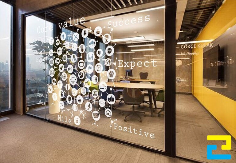 In hình trang trí kính văn phòng làm việc