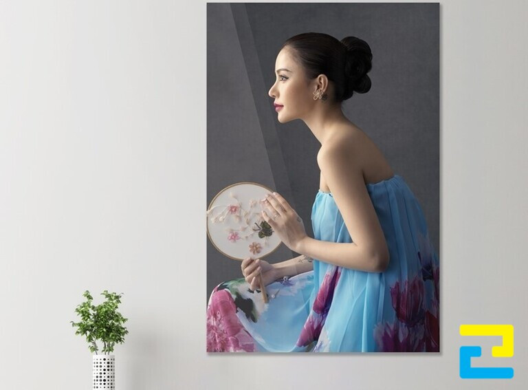 Mẫu in hình lên mica treo tường trang trí