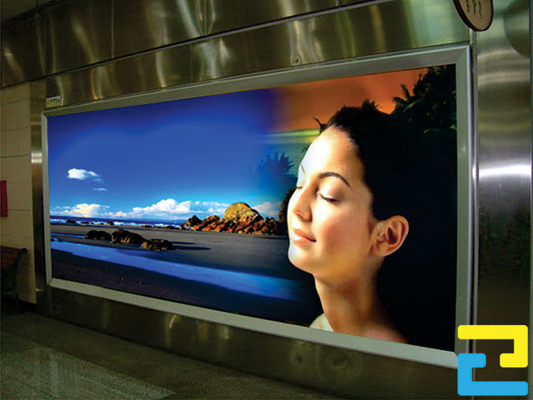 Công Ty In Ấn 2H nhận in backlit film theo yêu cầu của quý khách hàng với mức giá hợp lý