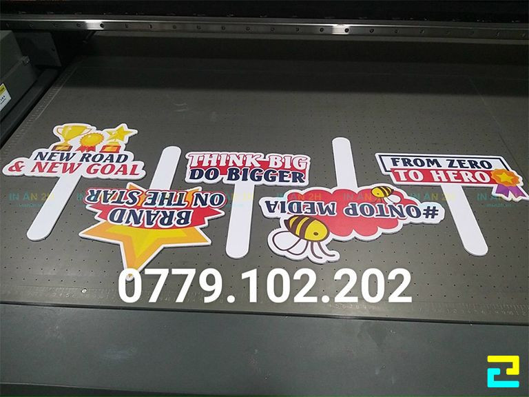 In Hashtag Cam Tay Compressed