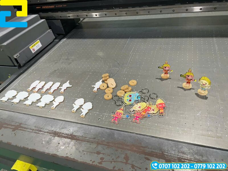 Xưởng in móc khoá mica