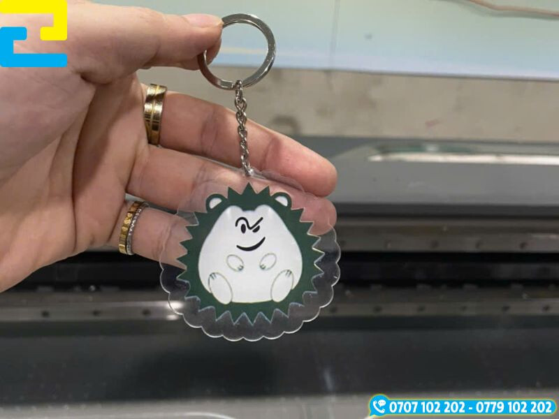 In móc khoá chất liệu mica