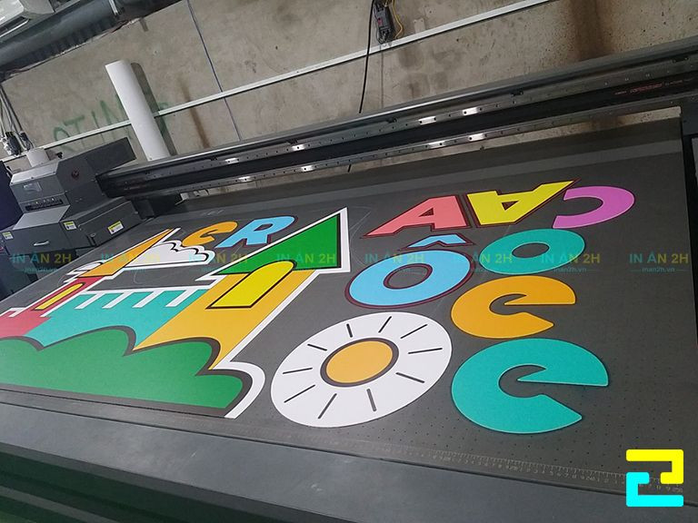 In Mica Sua 3 Compressed