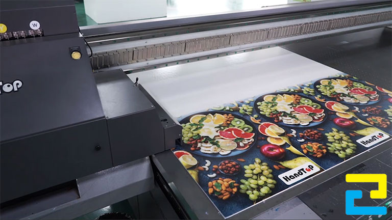 Giá thành in PP cán Format bằng công nghệ in UV khá cao
