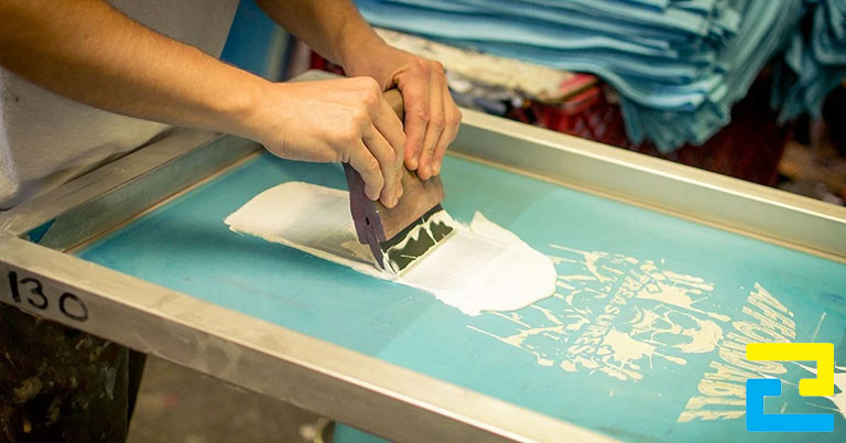 In lụa còn được nhiều biết đến với cái tên là in lưới